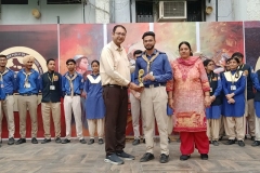 Prize-in-school10