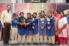 Prize-in-school11