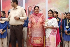 Prize-in-school15